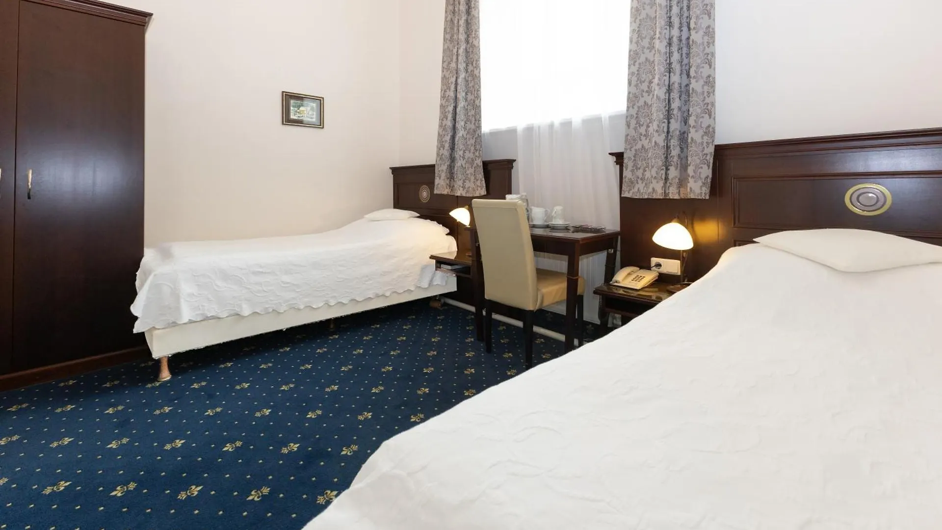Hotel Viktoria Schoenbrunn Vienna